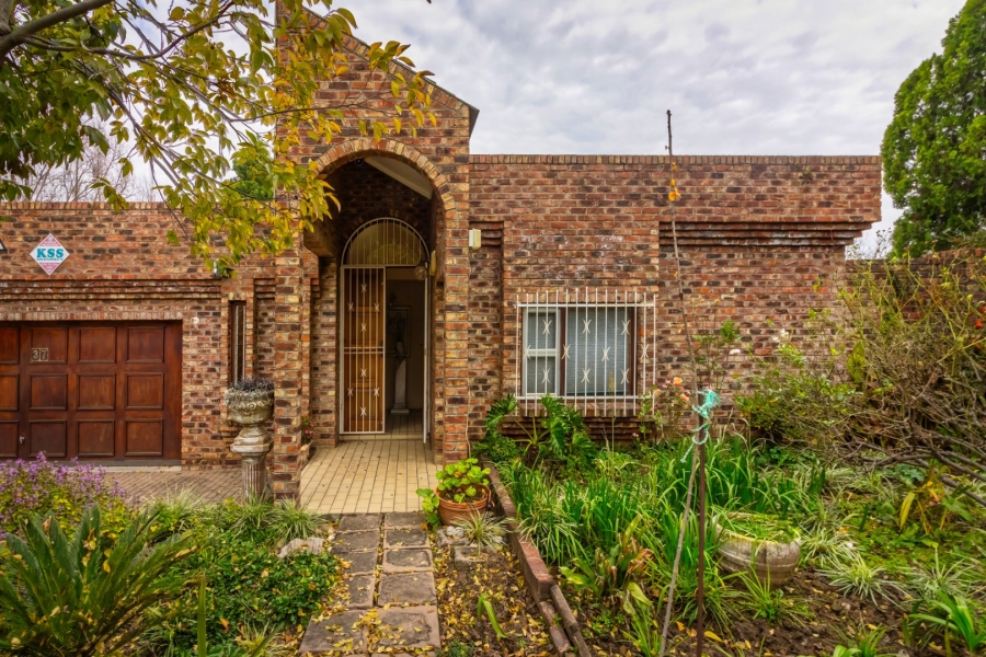 4 Bedroom Property for Sale in Jordania Free State